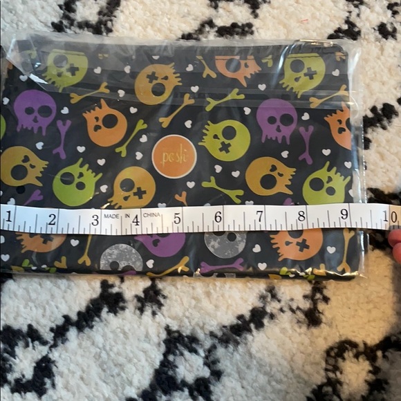 🦁 2 for $10 Cosmetic Bag - Picture 5 of 6